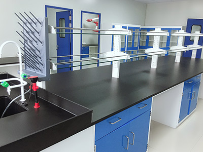 實驗室家具不銹鋼臺面的櫥柜有哪些優勢？